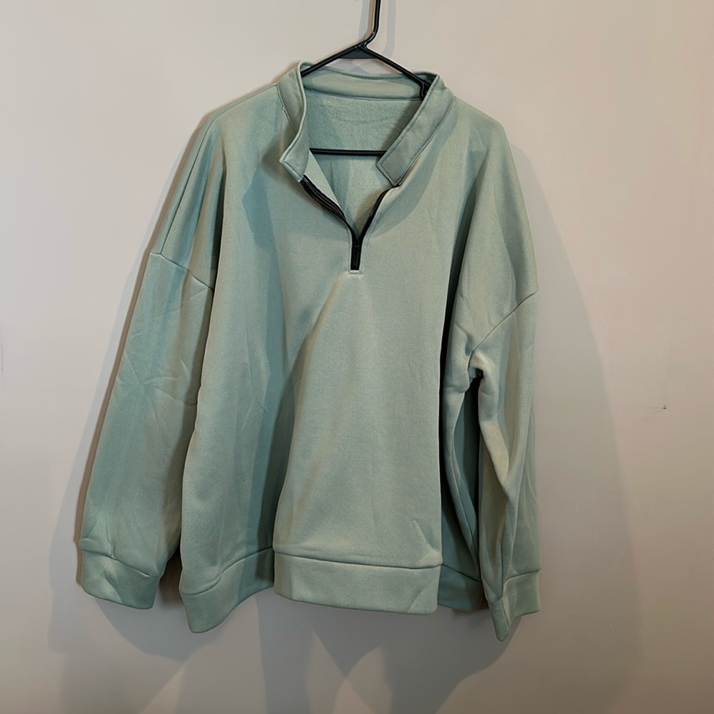 Women’s plus size half zip pullover